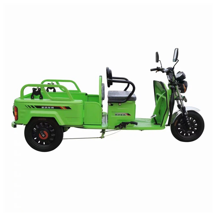 Novo modelo de caminhão elétrico triciclo